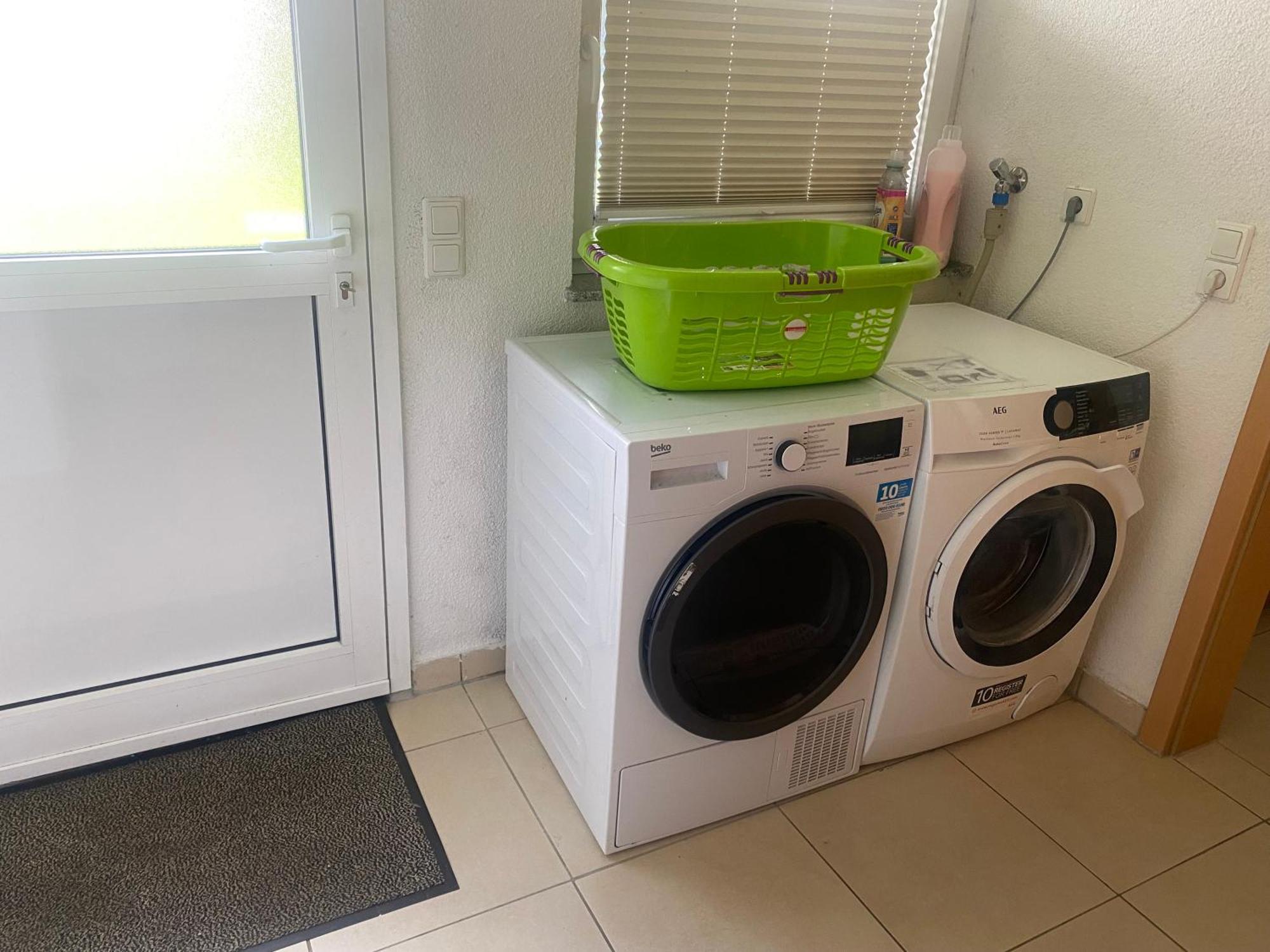 Ferienzimmer Oelhaf Zimmer In Gelb Self Check-In Mit Key-Tresore Wilhelmsdorf  Екстериор снимка